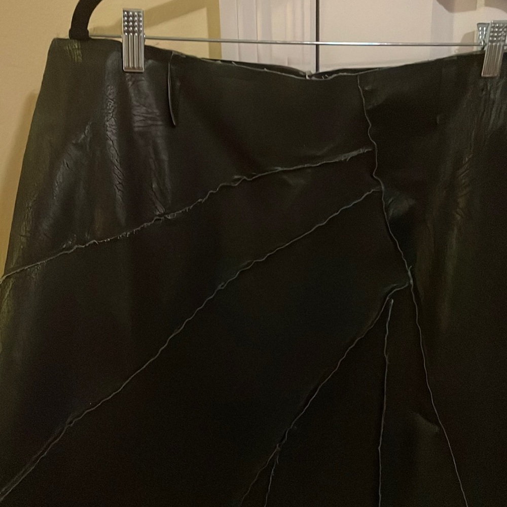 Black skirt faux leather type